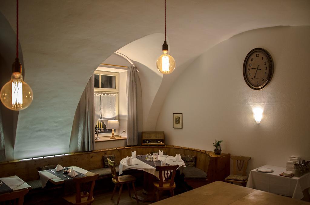 Hotel Blaue Traube Шонгау Экстерьер фото